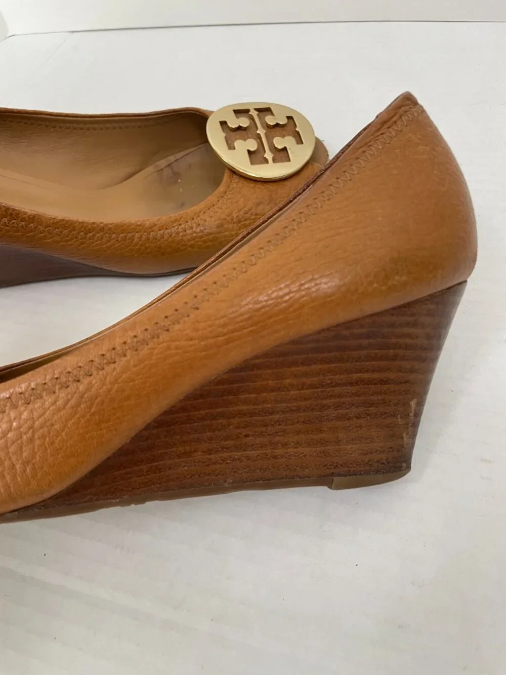 Tory Burch Sally Peep-Toe Wedge Pumps with Gold Logo Brown Leather Size: 9